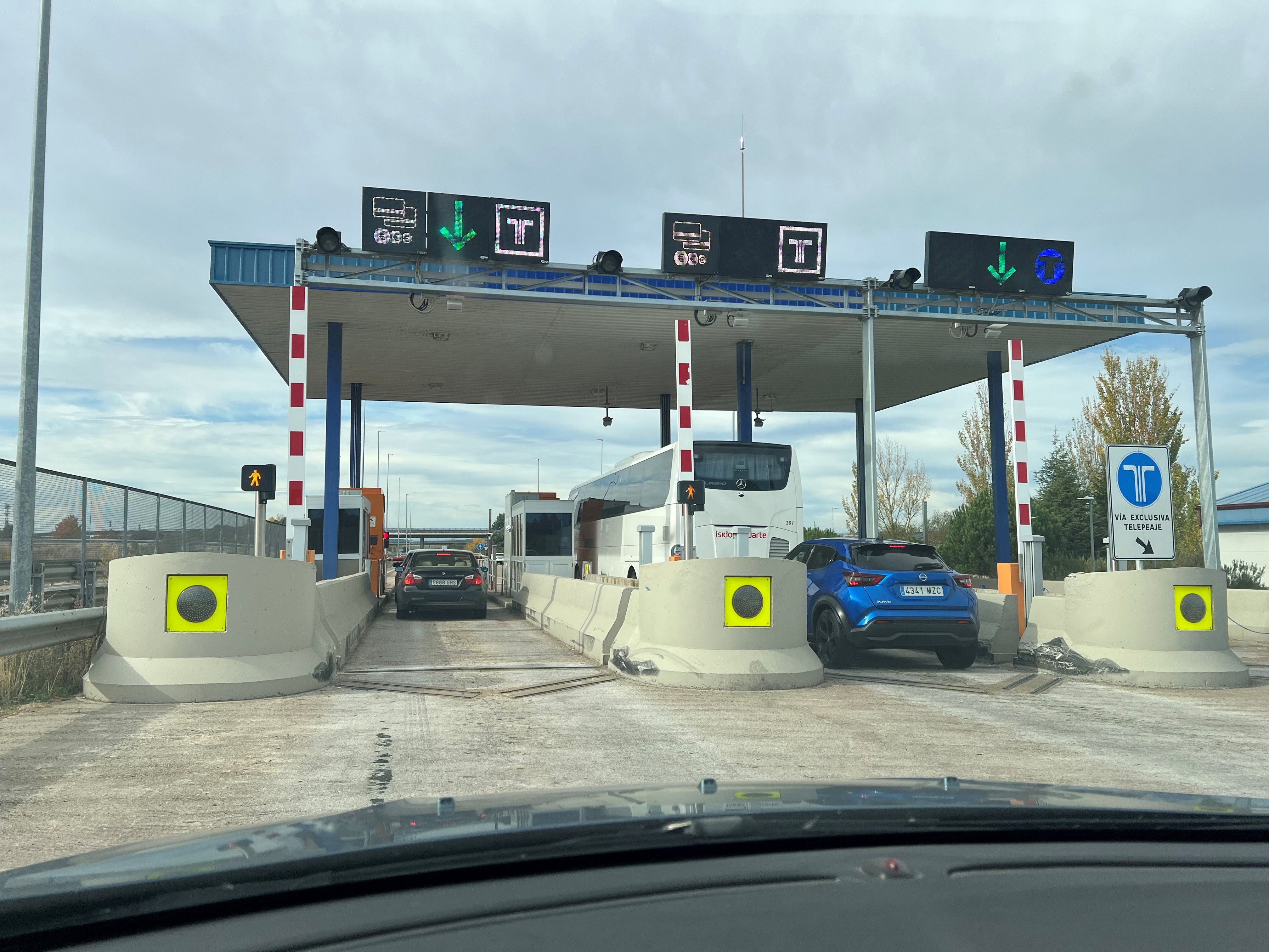 Peaje en la autopista León-Astorga, en Villadangos. | L.N.C.
