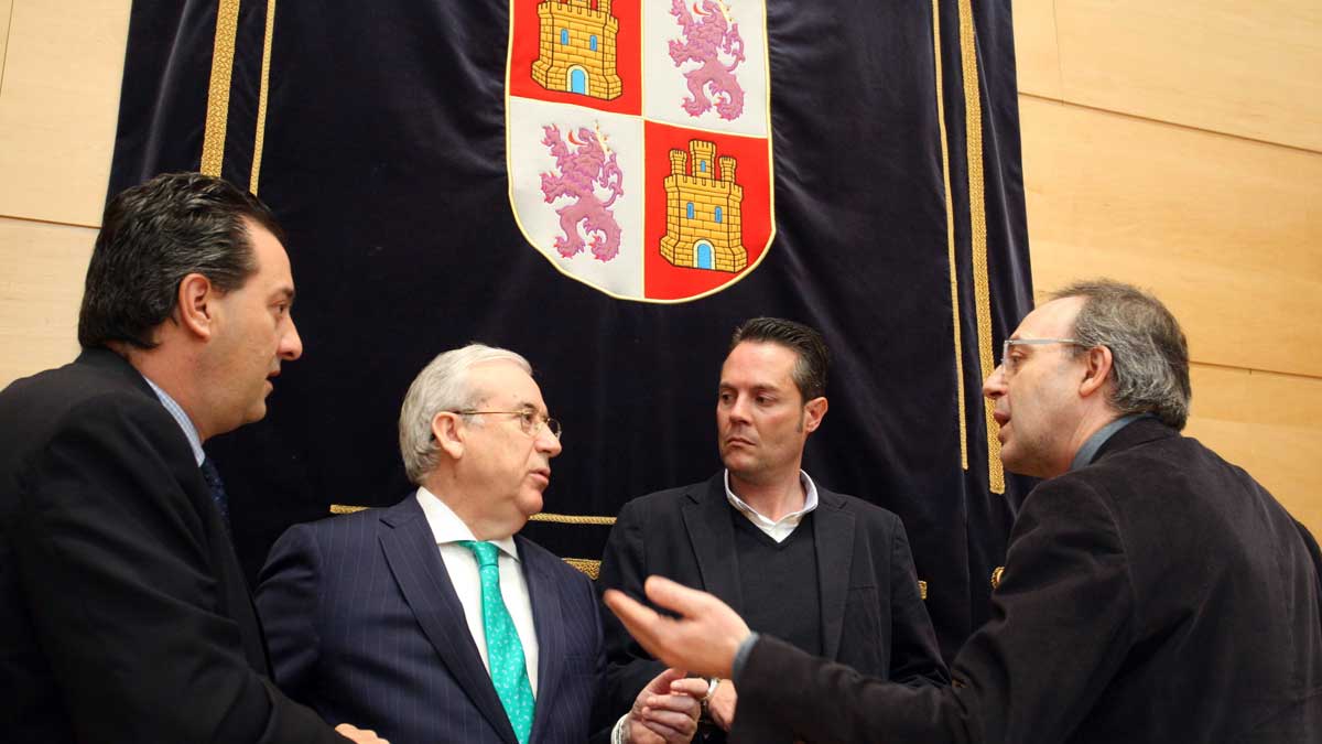 Emilio Melero (I), Jesús Encabo, y Miguel Ángel Jiménez del Consejo de Cuentas de Castilla y León | DOS SANTOS (ICAL)