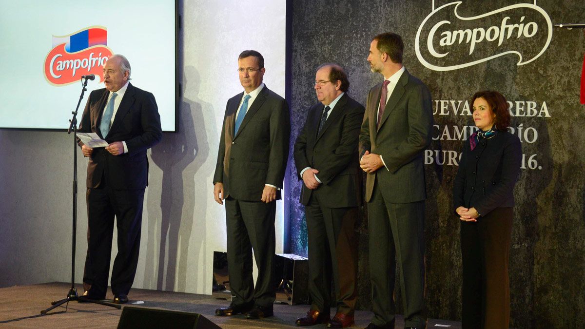 El rey Felipe VI visita las instalaciones de la nueva fábrica de Campofrío. | ICAL