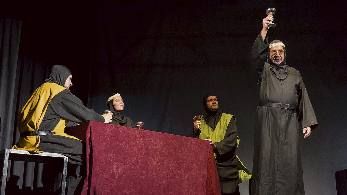 La Garnacha Teatro presentó (y triunfó) en Jiménez con la obra de Shakespeare ‘Macbeth’. | ANTONIO DE LA FUENTE
