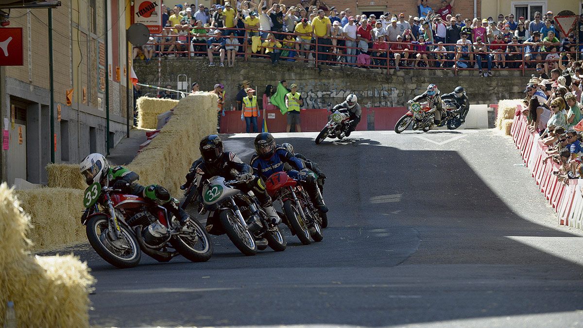 motosbaneza091216.jpg