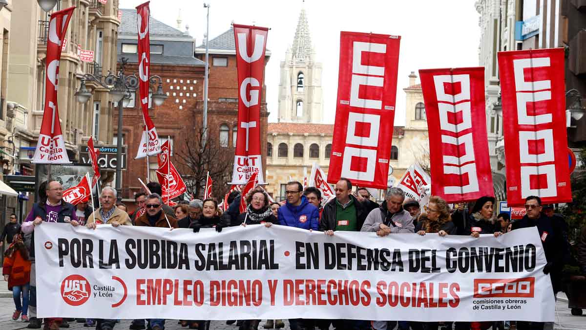 Imagen de la manifestación del 1 de marzo del pasado año para reclamar mejoras salariales. | CARLOS S. CAMPILLO (ICAL)