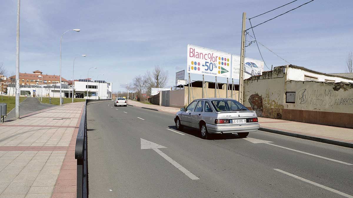 La avenida Real tendrá un carril en cada sentido. | MAURICIO PEÑA