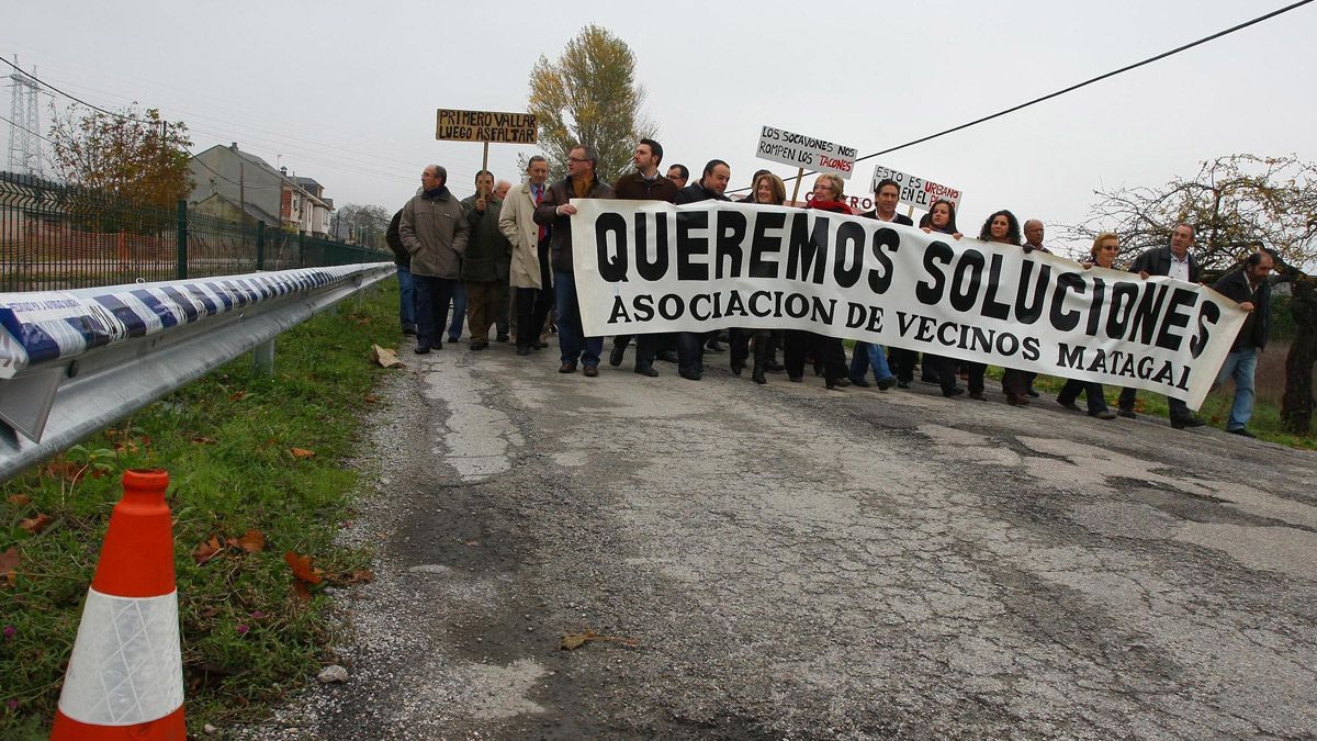 Una de las manifestaciones de Matagal hace unos años. | ICAL