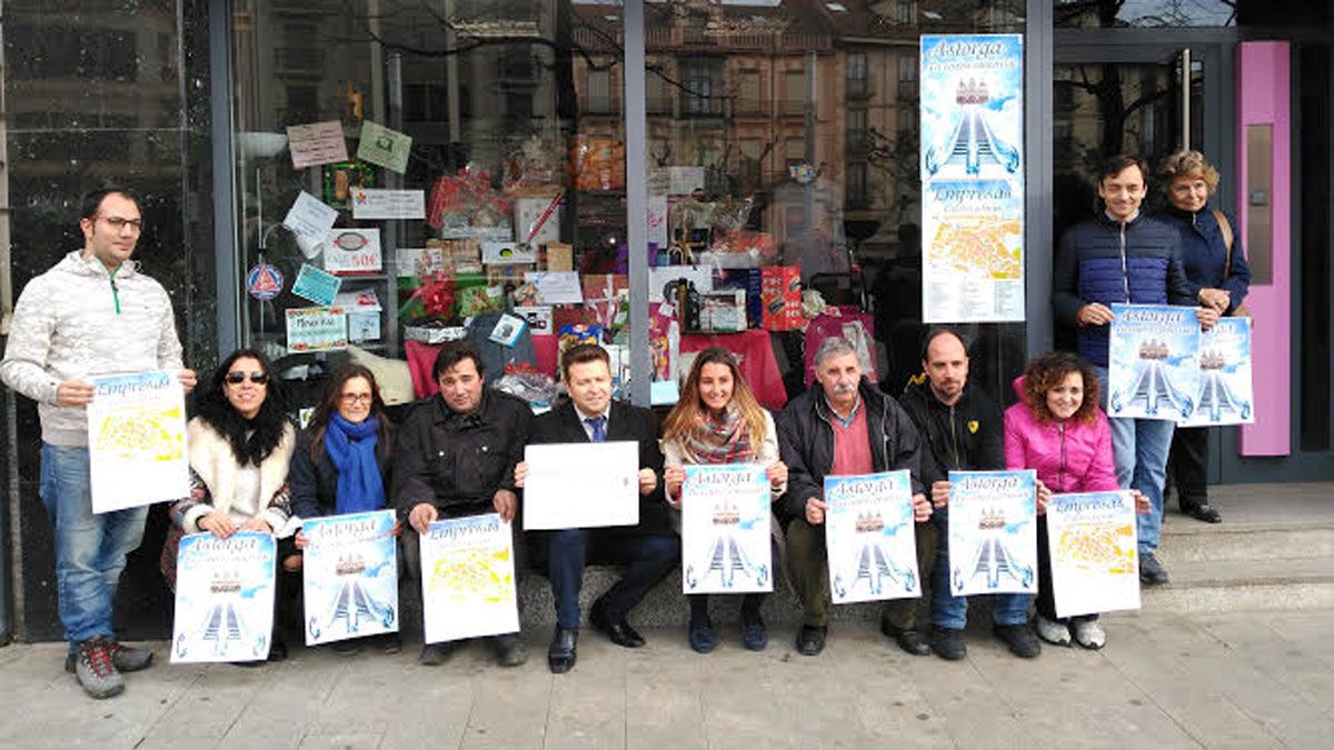 Municipales y miembros de algunos de los negocios participantes.| L.N.C.