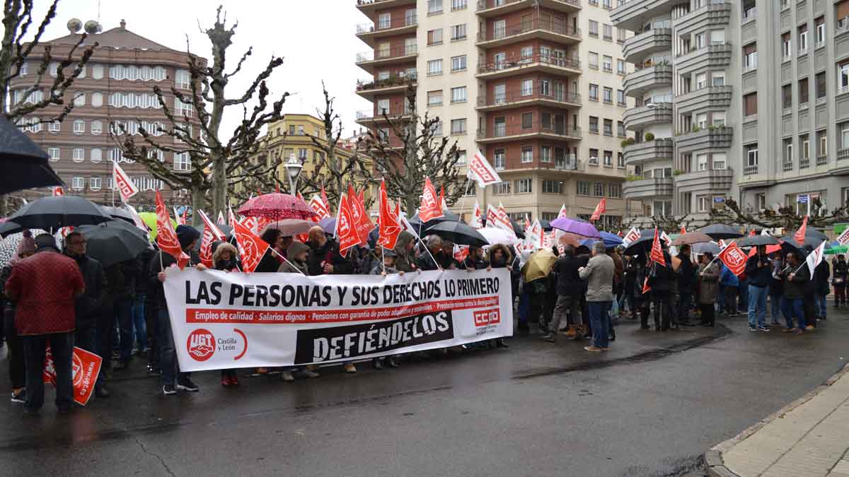 Primera batalla de UGT y CCOO por la derogación de la reforma laboral