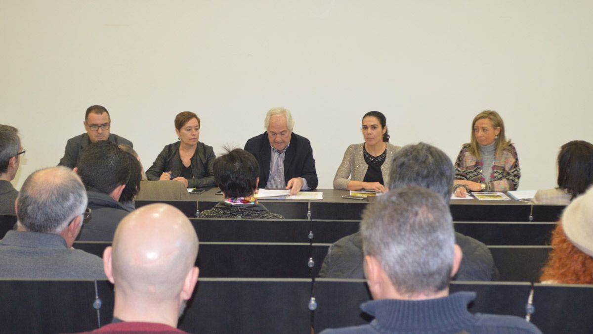 Reunión de la Junta Rectora en Carucedo el pasado lunes. | M.I.