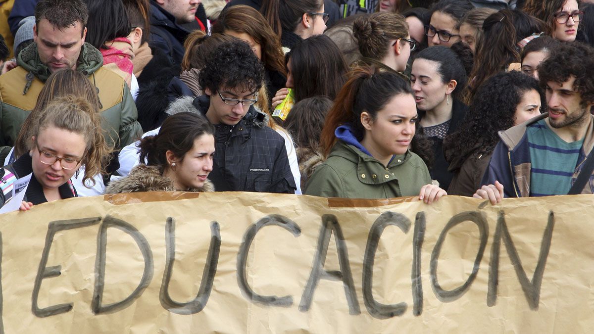 Manifestación de esta semana en el campus contra el cambio en los Grado. | César Sáchez (Ical)