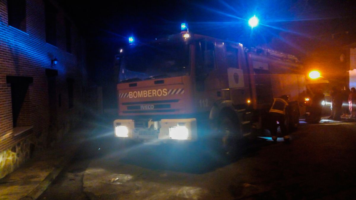 Imagen del incendio en Villaseca. | BOMBEROS DE LEÓN