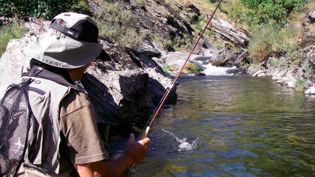 Los pescadores ya conocen la normativa de cara a la nueva temporada. | R.P.N.