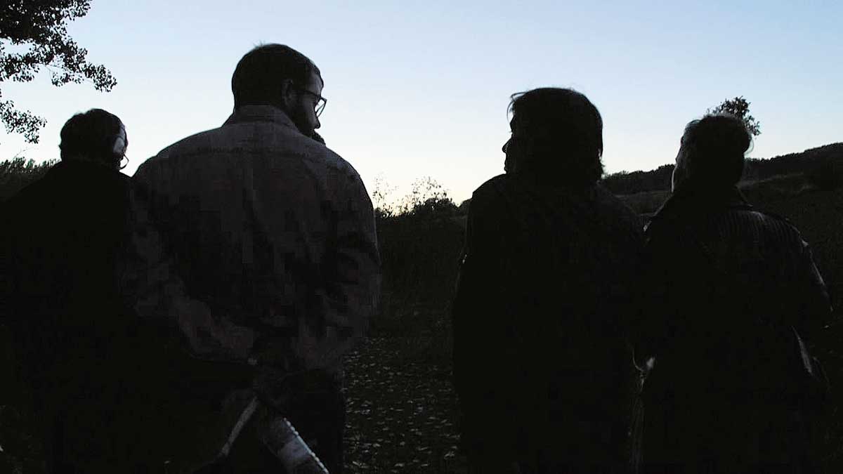 Un momento del trabajo de grabación del proyecto del Musac en Villafeliz de la Sobarriba, en León. | CESIÓN DE RURAL DECOLONIZADO