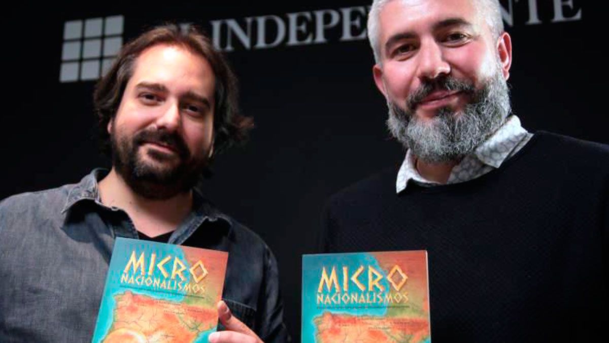 Dos de los autores, David García Maroto y David Page, quien se ha encargado del caso del Bierzo | EL INDEPENDIENTE (MARIO VICIOSA)