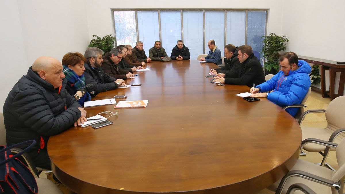 Reunión de la Mesa de la Energía del Consejo Comarcal del Bierzo. | CÉSAR SÁNCHEZ (ICAL)