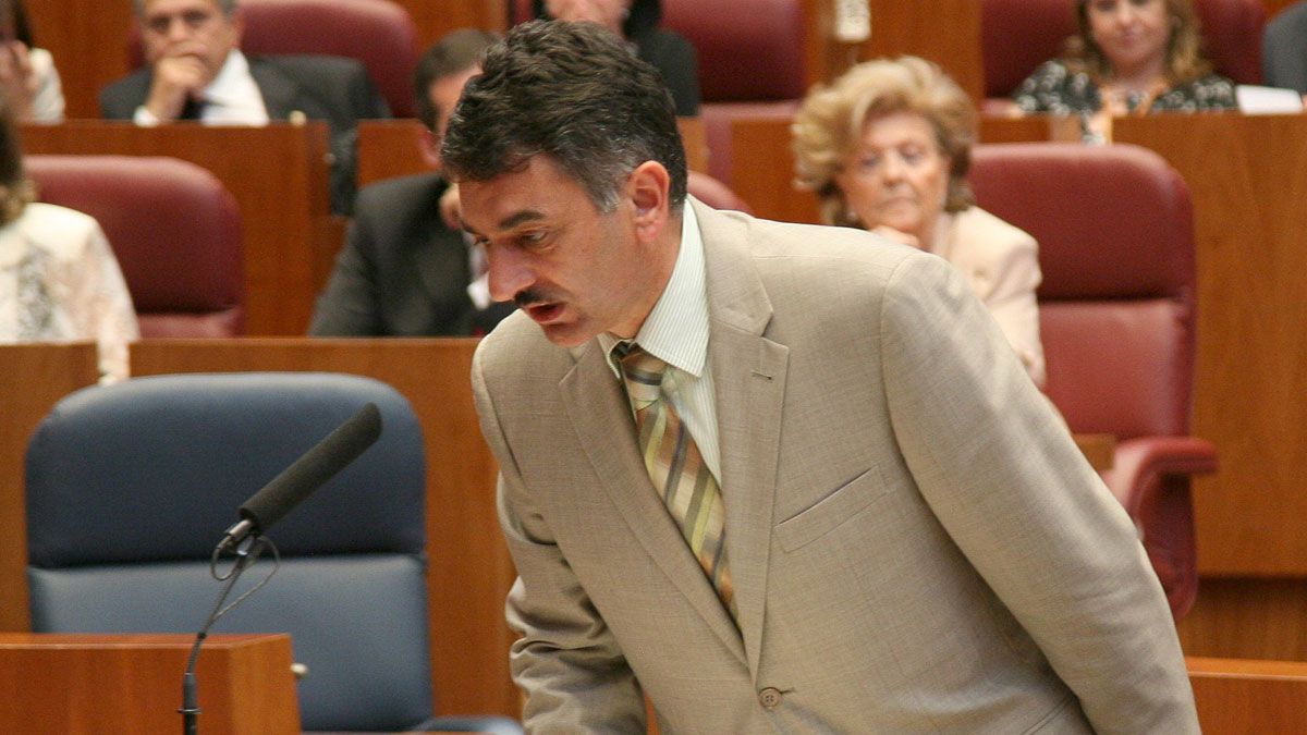 Emilio Redondo, alcalde de Sahangún y procurador en las Cortes, en una fotografía de archivo. | ICAL