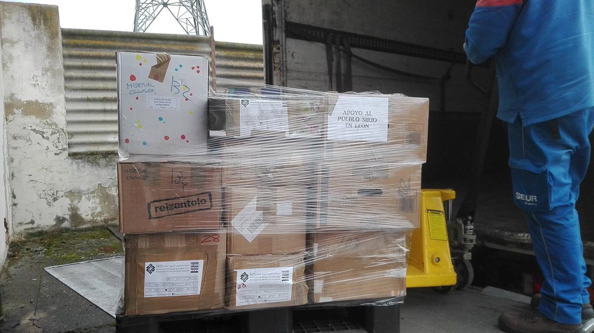 Parte de la ayuda humanitaria enviada desde León con destino a Siria. | L.N.C.