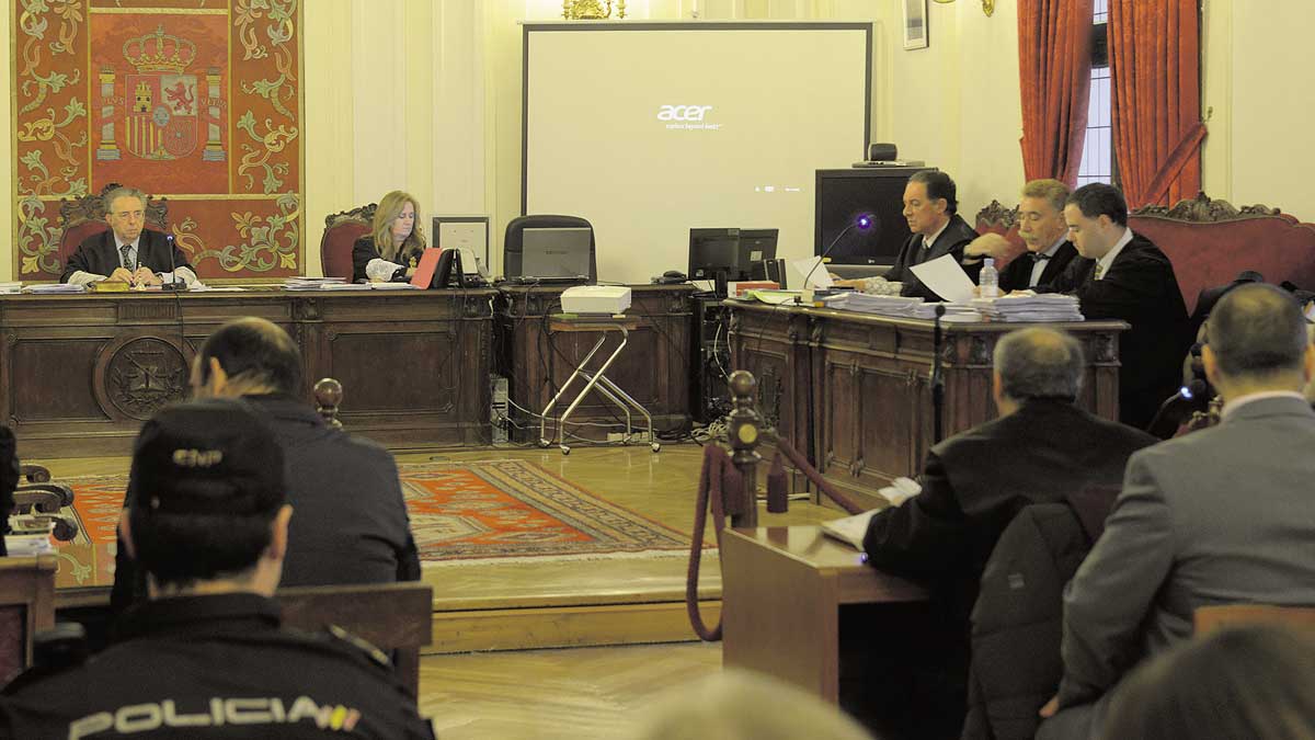 La Audiencia Provincial acoge el juicio por el crimen de Larralde. | MAURICIO PEÑA