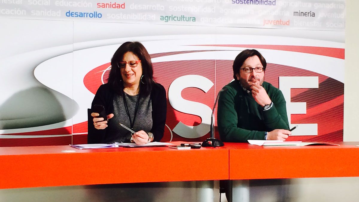 Imagen de la rueda de prensa celebrada este jueves en la sede del PSOE.