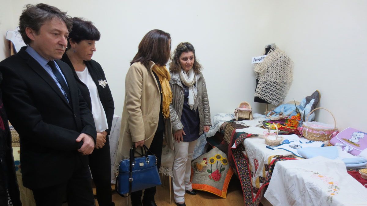 Folgueral acudió ayer a la inauguración de la sede. | L. N. C.