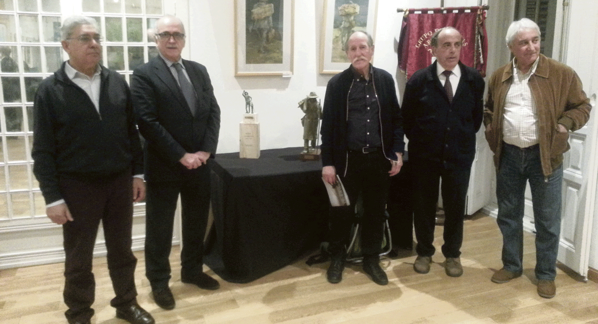 Un momento de la presentación de la exposición de Sendo en la Casa de León en Madrid.