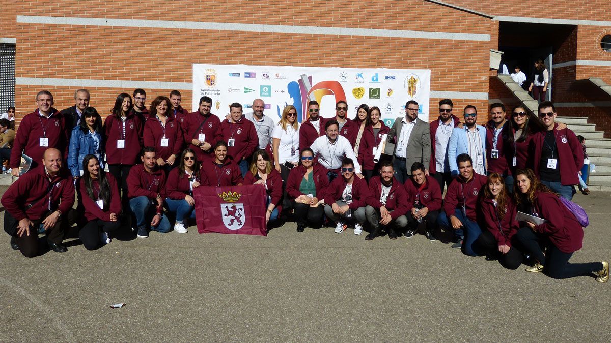 El grupo de jóvenes papones que participó en el encuentro de Palencia. | L.N.C.