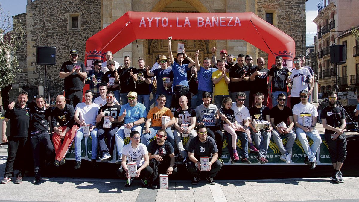 Guillermo Domínguez fue el ganador de la I Urban Race La Bañeza. | ABAJO