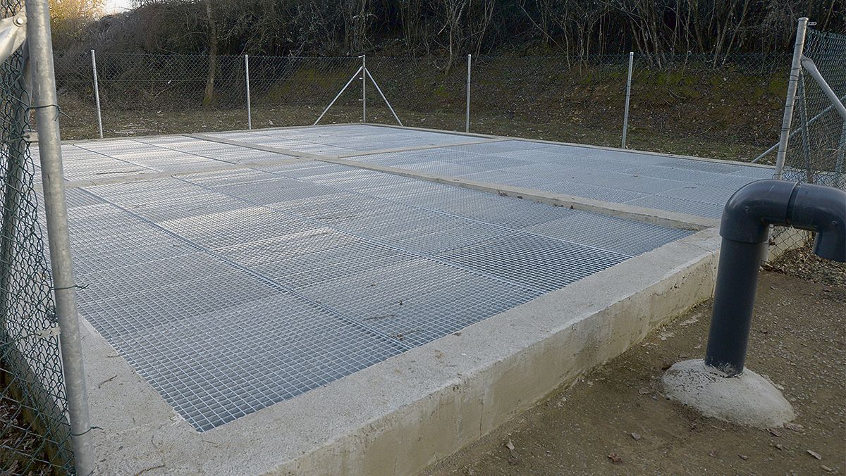 La estación depuradora de aguas residuales (Edar) de Almanza. | MAURICIO PEÑA