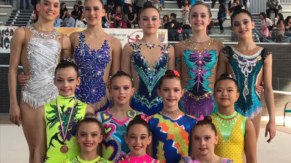 Gimnastas del Club Ritmo en el Campeonato de Castilla y León. | CLUB RITMO