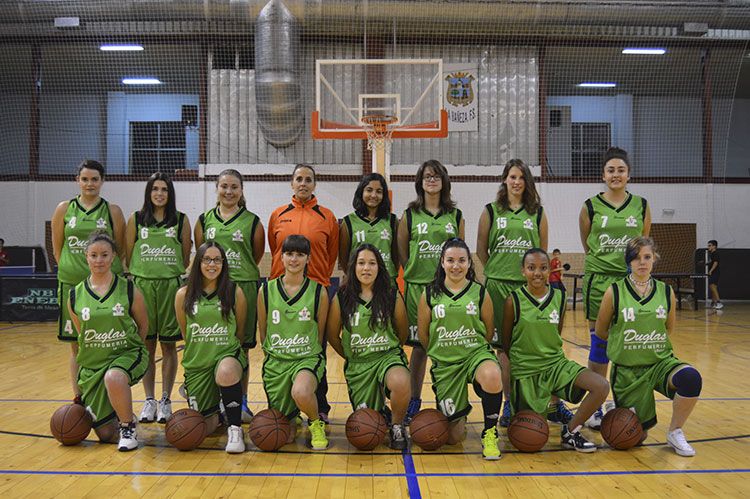 Equipo juvenil femenino de baloncesto para esta temporada del Club D. Atlético Bañezano, cuyas entrenadoras son Nuria Zapatero y Vanessa Losada.
