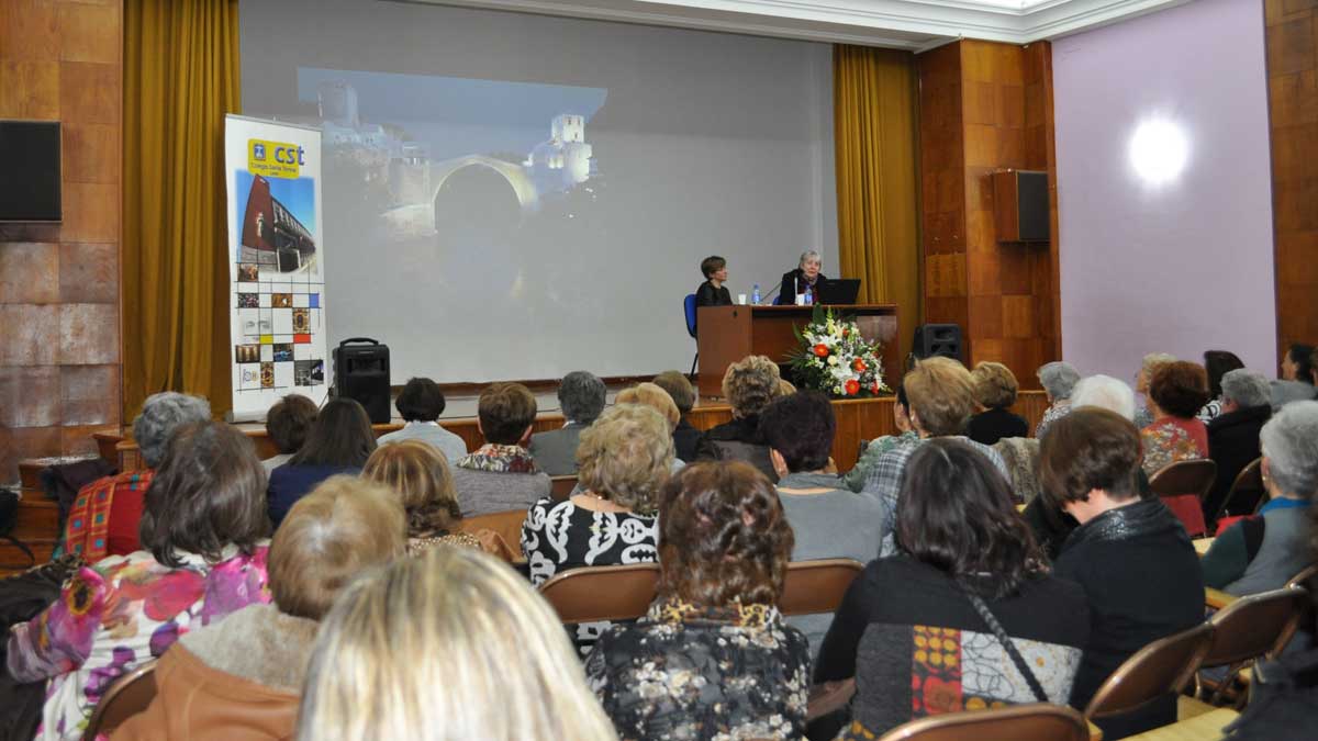 Un momento de la ceremonia de reencuentro. | L.N.C.