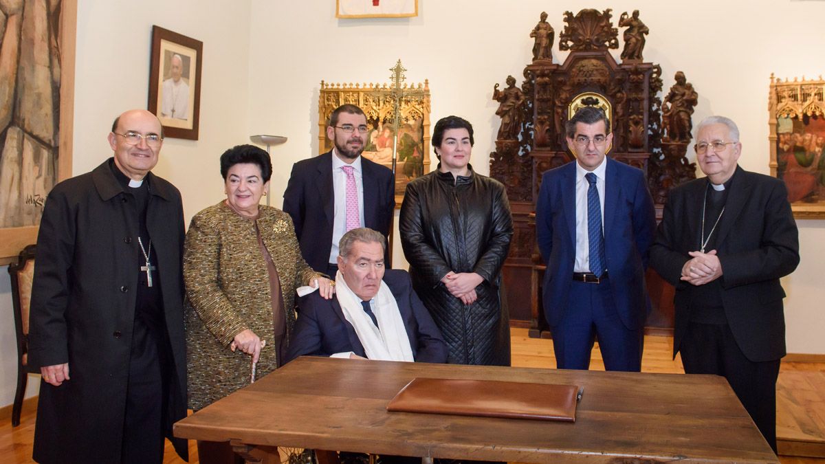 Un instante del acto celebrado ayer en la Diócesis de León. | L.N.C.