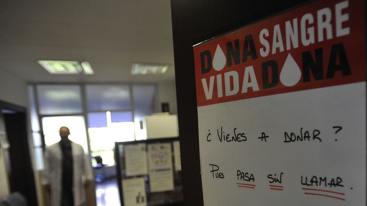 Durante las épocas vacacionales las reservas de sangre suelen bajar porque se registra un menor número de donaciones. | DANIEL MARTÍN Durante las épocas vacacionales las reservas de sangre suelen bajar porque se registra un menor número de donaciones. | DANIEL MARTÍN