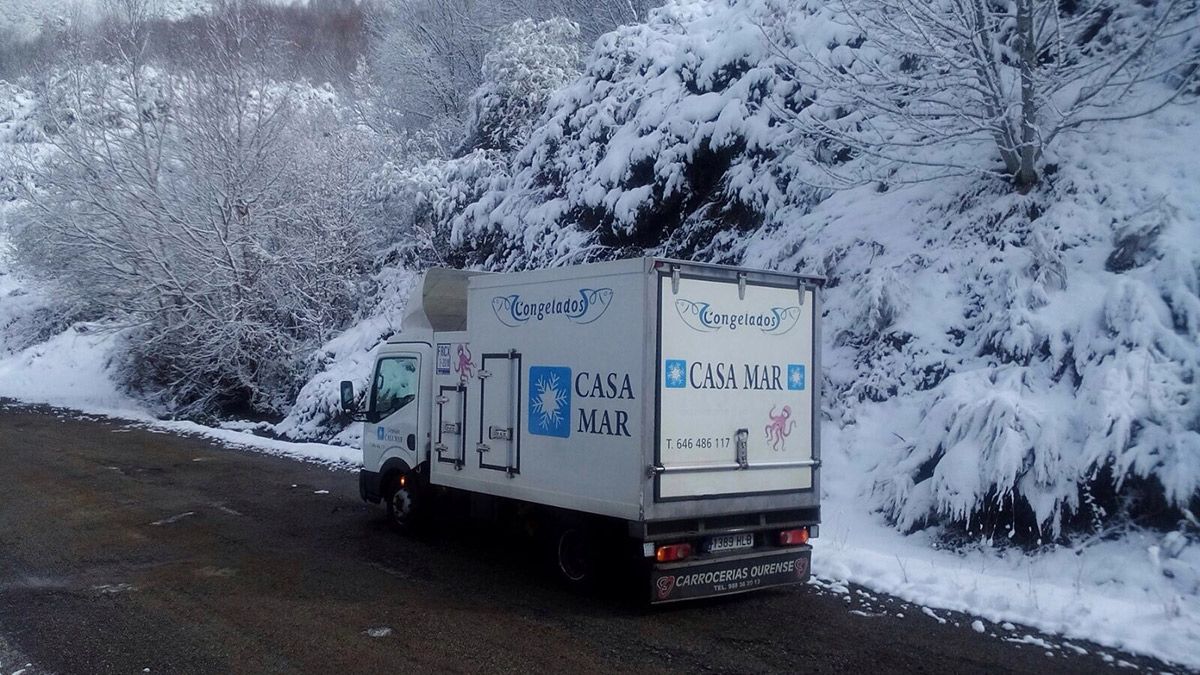 José Manuel Fernández, de  Congelados CasaMar, que asegura que «ya no hay esa alegría en los pueblos». | L.N.C.