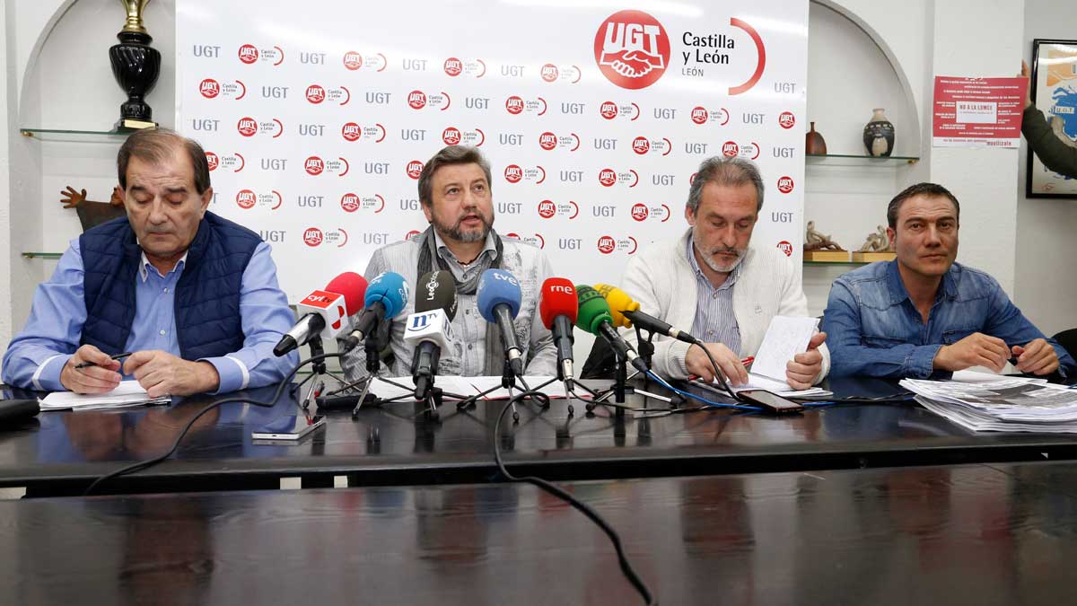 UGT y CCOO presentan un documento de propuestas sobre minería. | CARLOS S. CAMPILLO (ICAL)