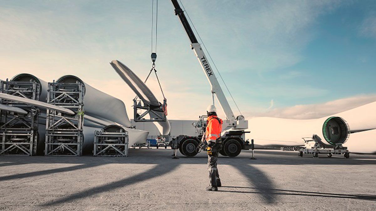 Imagen de la fabricación de palas eólicas en LM Wind Power. Imagen de la fabricación de palas eólicas en LM Wind Power.