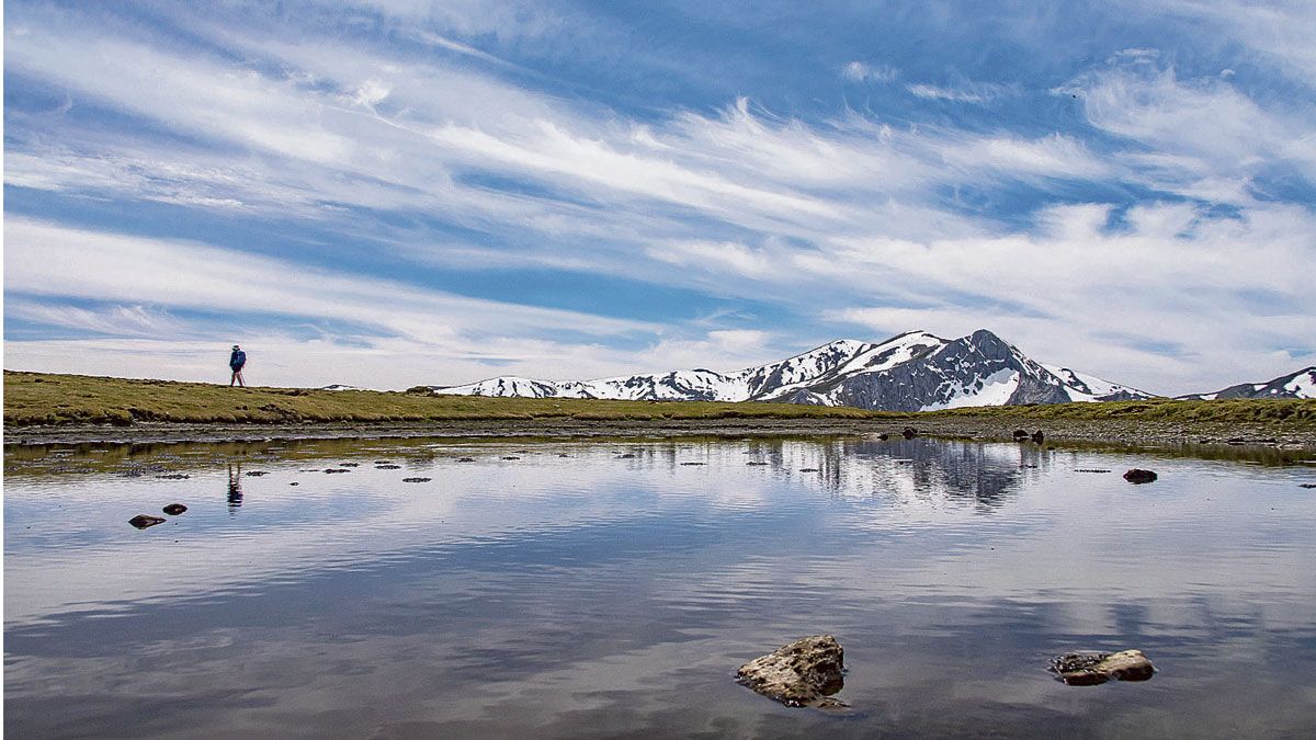 Una hermosa vista de una de las lagunas. | VICENTE GARCÍA