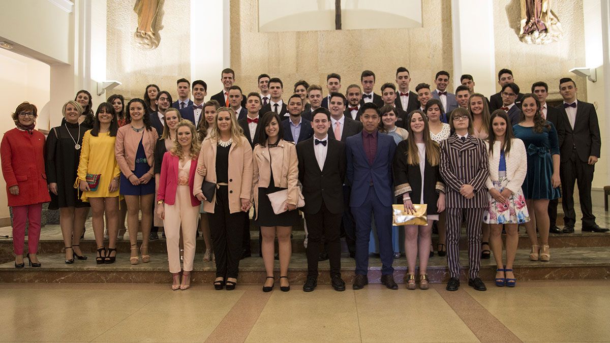 Los alumnos que se han graduado en el colegio La Asunción de la capital leonesa. | L.N.C.
