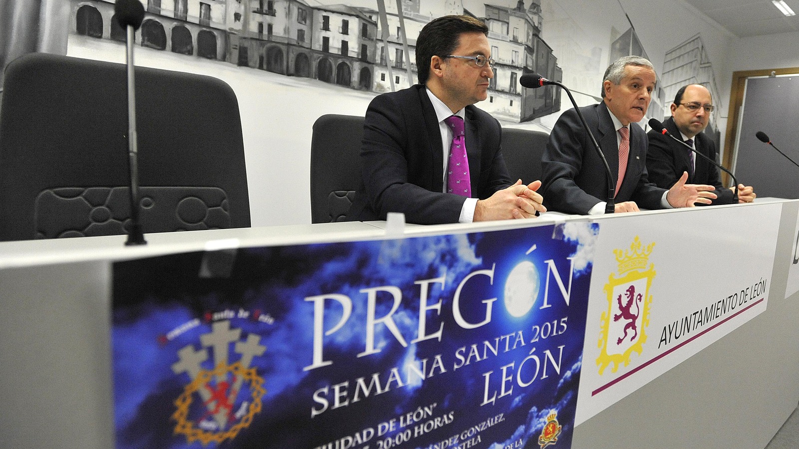 Imagen de la presentación del pregón de Semana Santa, que tendrá lugar este sábado (21 de marzo) en el Auditorio Ciudad de León. | DANIEL MARTÍN