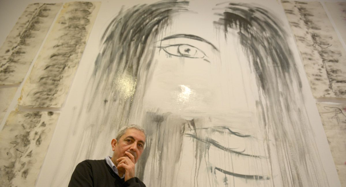 Luis Miguel Alonso Guadalupe en la inauguración de la muestra 'Los retratos del agua'. | MAURICIO PEÑA