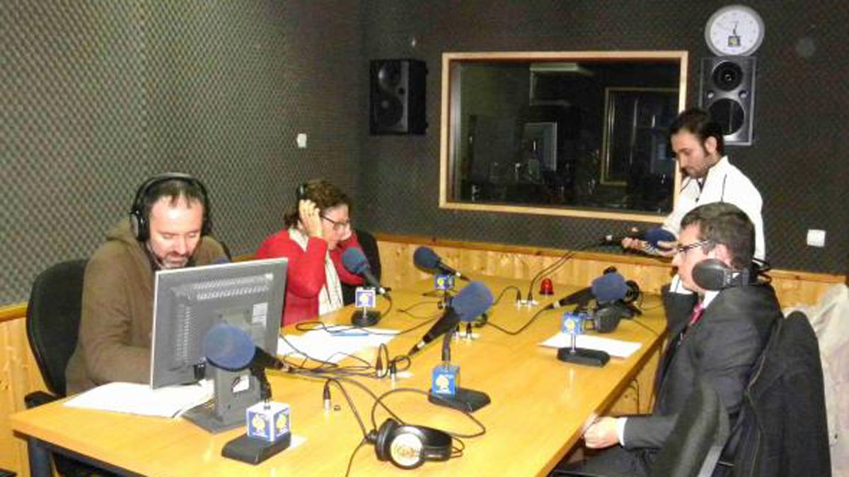 La Radio Universitaria celebra el Día Mundial de Internet.