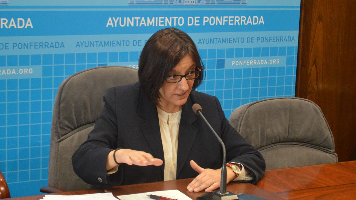 La concejala de Hacienda del Ayuntamiento de Ponferrada, Amparo Vidal. | A. CARDENAL