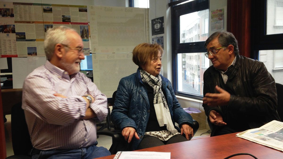 José María Casas, Ana María Amigo y Fernando Fernández, alumnos de la Universidad de la Experiencia | D.M.