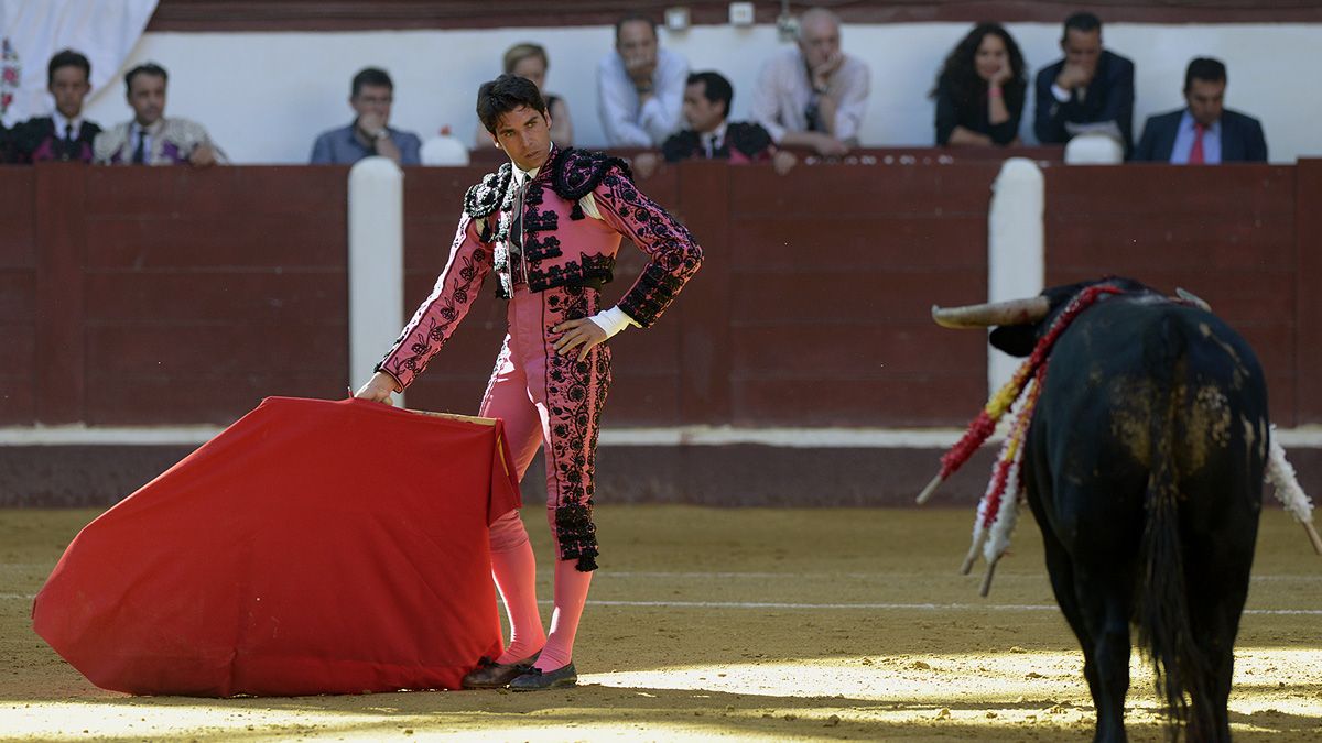 Cayetano Rivera volverá a la Plaza de Toros de León un año después. | MAURICIO PEÑA