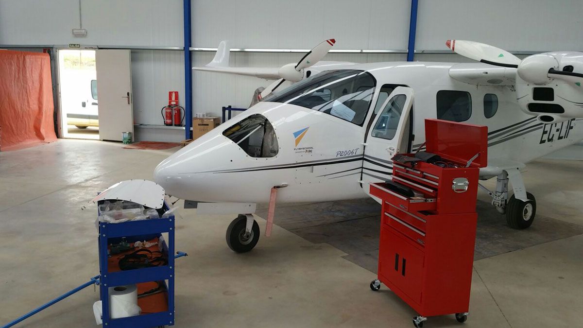 Nuevo servicio técnico de Tecnam en el Aeródromo de los Oteros. | L.N.C.