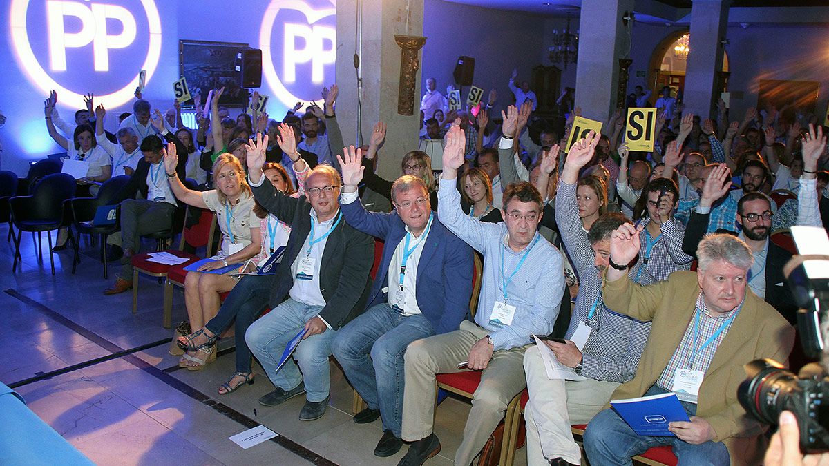 Primeras votaciones en el XIV Congreso provincial del PP. | ICAL Primeras votaciones en el XIV Congreso provincial del PP. | ICAL