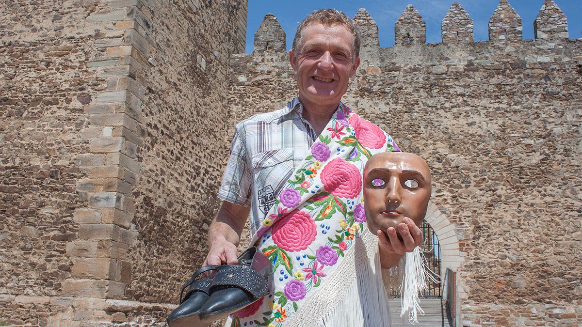 Toño Tirados, conocido en la zona por su oficio de electricista, reencarnará este año la figura del San Sebastián. | T.G.