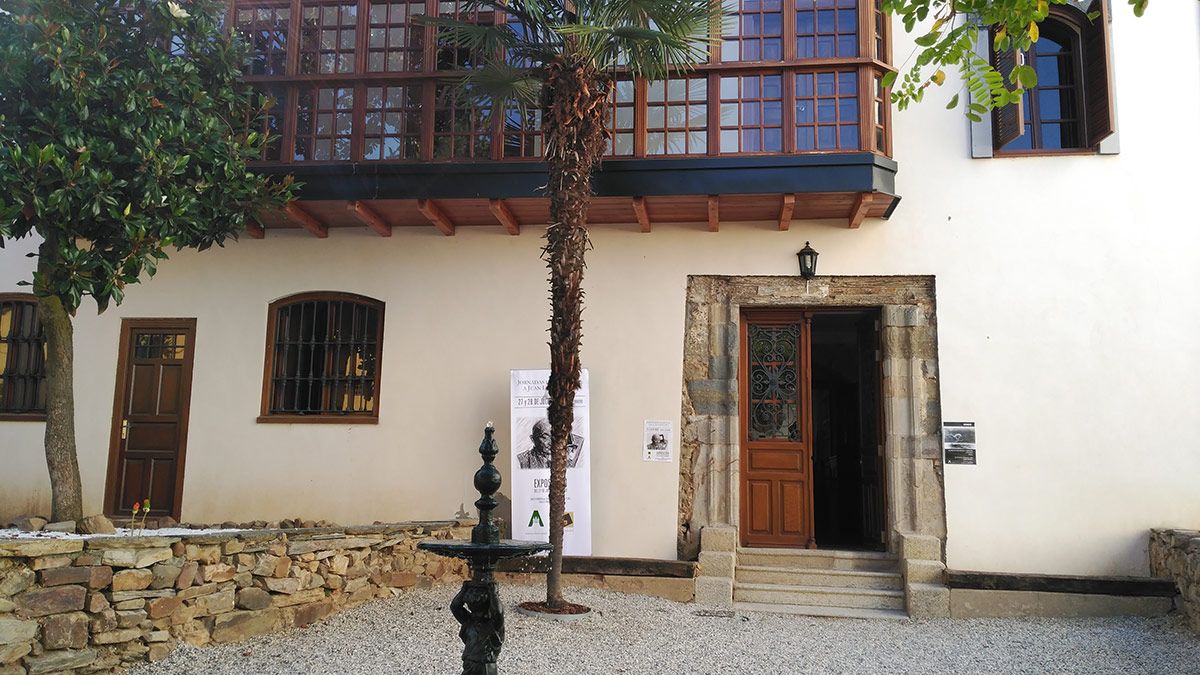 Una imagen del exterior de la Casa Panero de Astorga. | P.F.