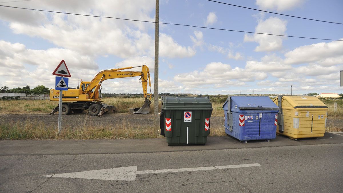 Contenedores en el municipio de San Andrés del Rabanedo. | DANIEL MARTÍN