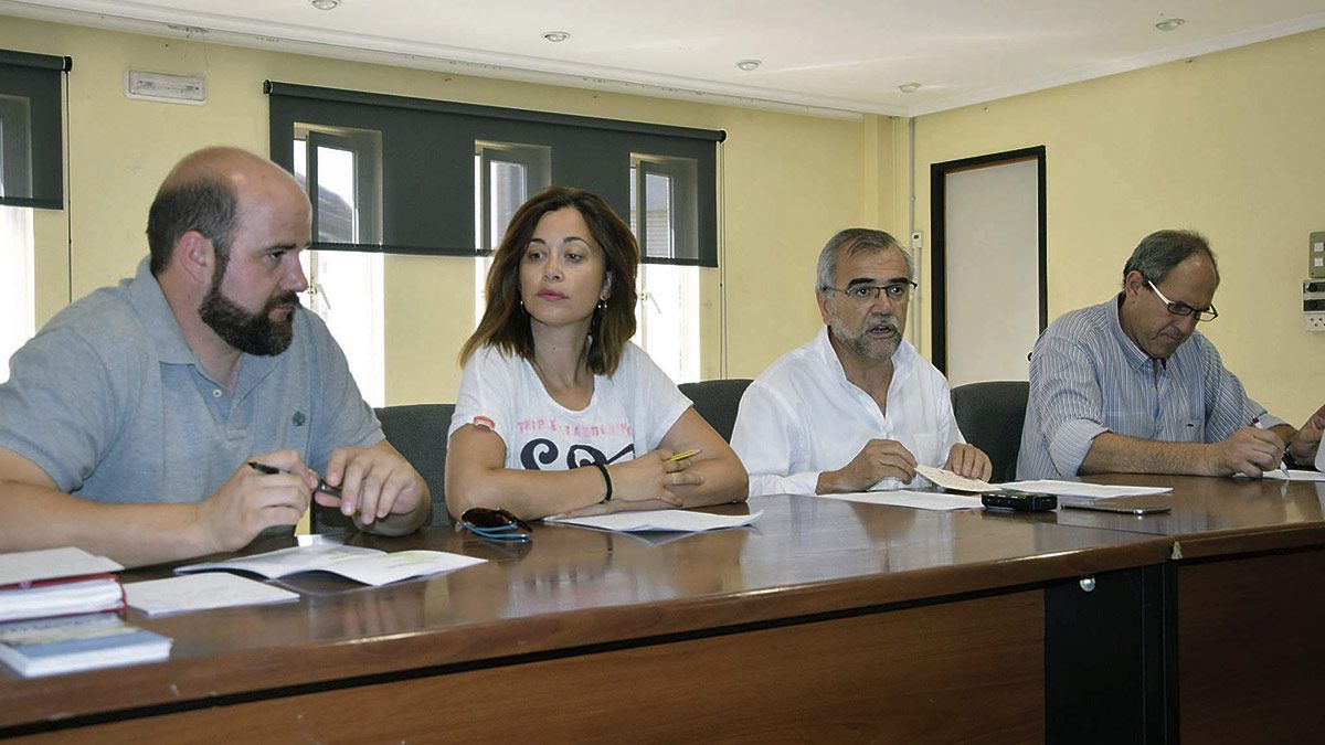 Palazuelo y tres concejales presentaron este miércoles la programación estival. | PRIETO