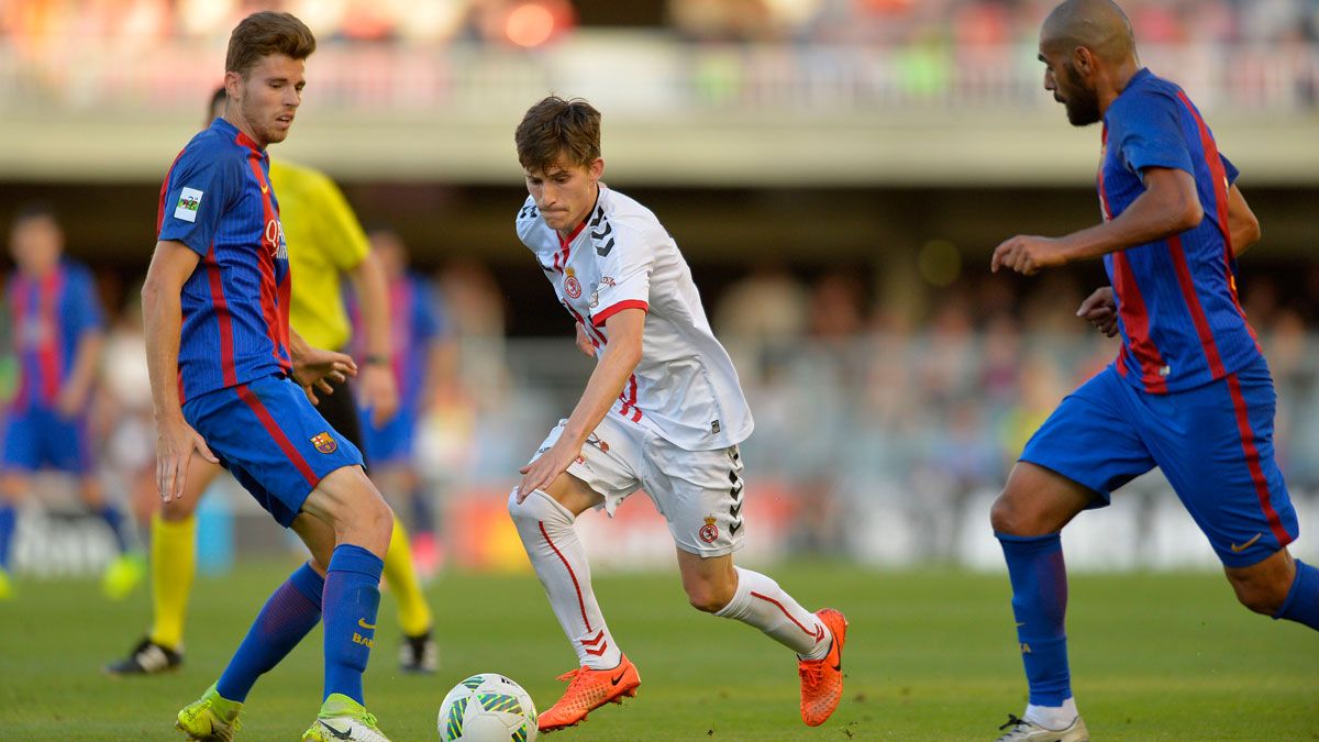 Toni, durante el encuentro ante el FC Barcelona B. | PHOTODEPORTE