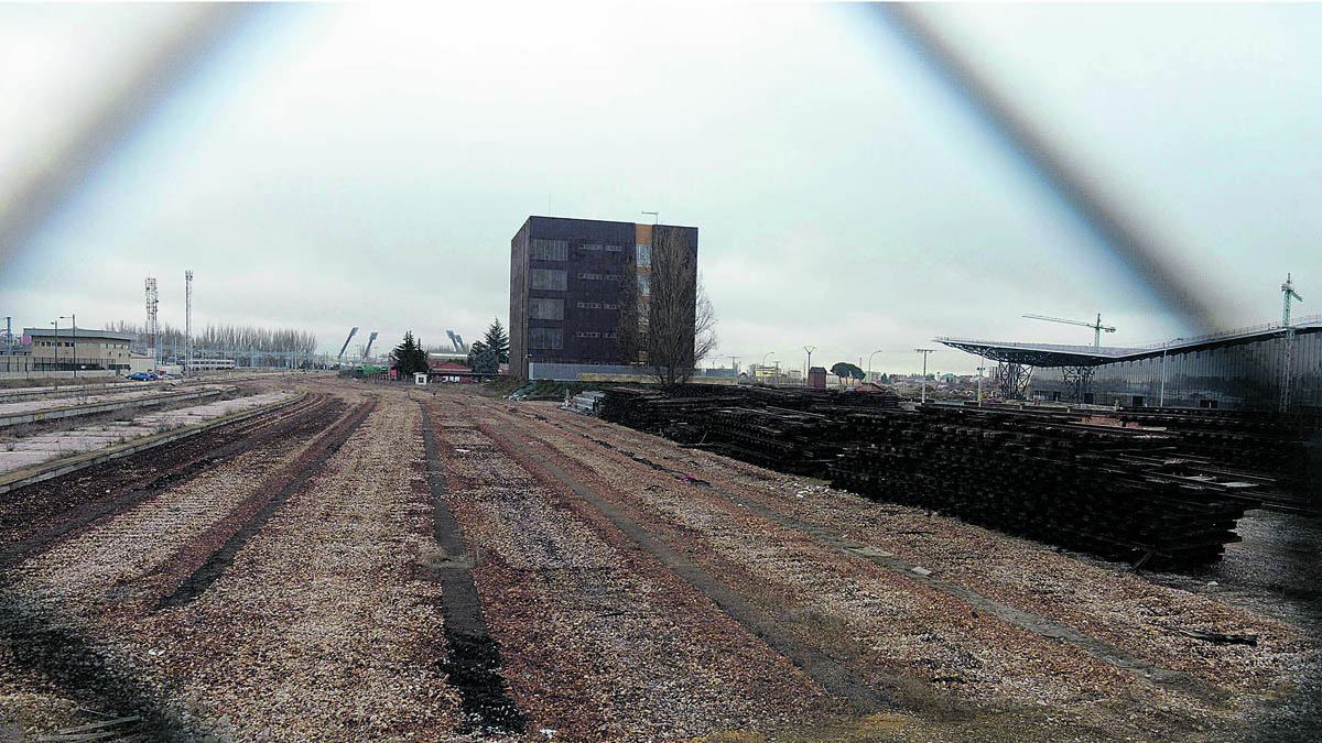 El edificio construido para el centro de control costó 12,7 millones de euros. | MAURICIO PEÑA El edificio construido para el centro de control costó 12,7 millones de euros. | MAURICIO PEÑA